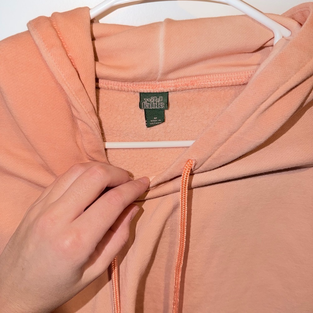 Cozy Peach Cropped Hoodie – Wild Fable (M) - Picture 2 of 2